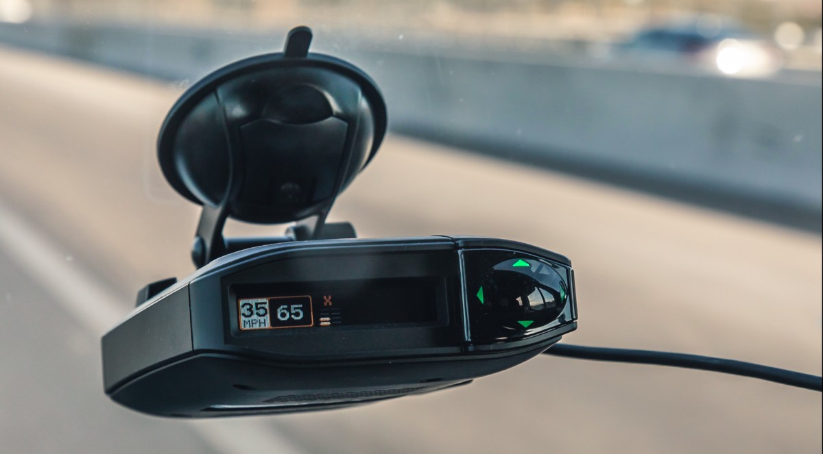 Escort MAX 360 Review (The MAX 360 won't miss a true threat but it does tend to false alert on the highway.)