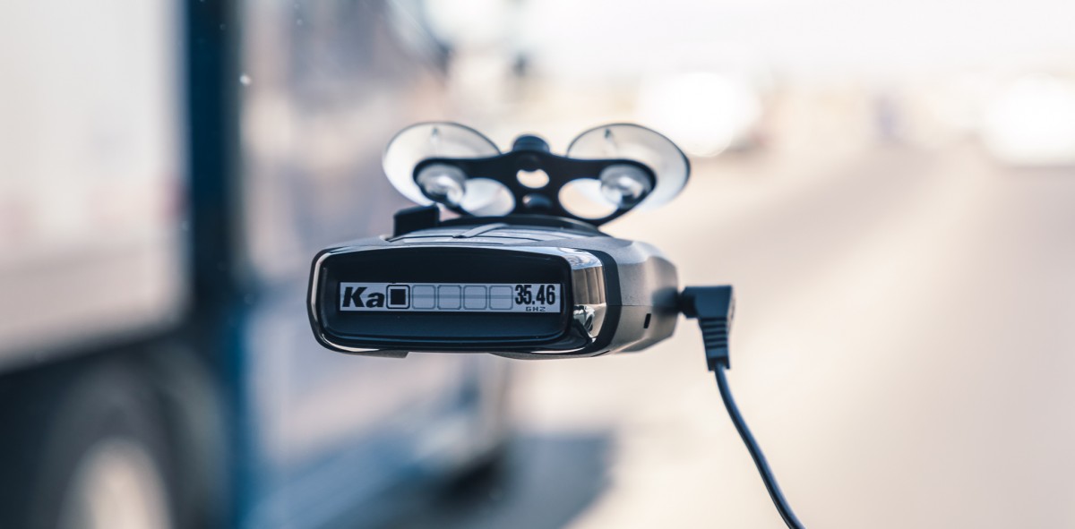 Cobra RAD 480i Review (The RAD 480i doesn't have award winning range, but gets the job done.)