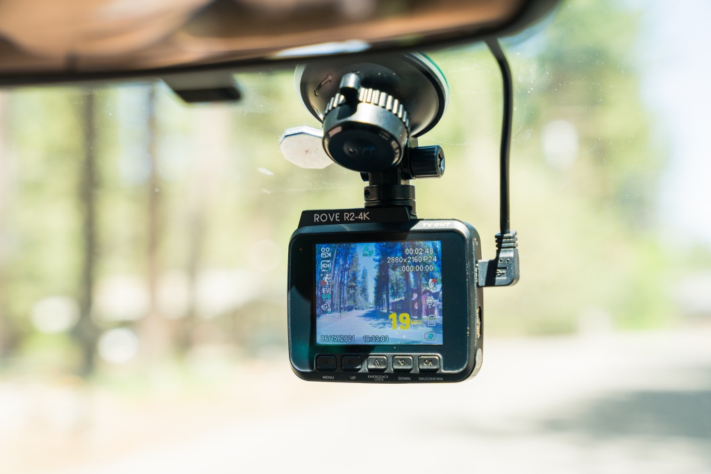 Rove R2-4K Dash Cam for Car - Built-in WiFi GPS Car Dashboard