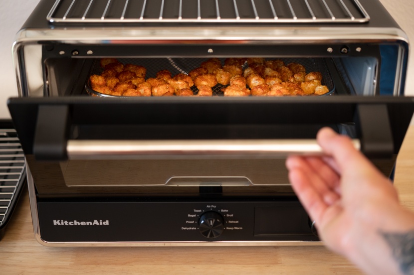 kitchenaid digital countertop oven with air fry - the kitchenaid countertop oven is perfect for heating up frozen food...