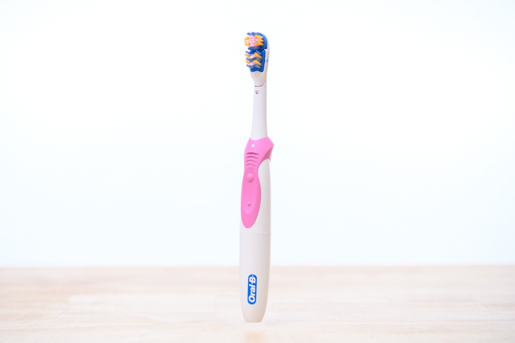oral-b 3d white action - the vibrating head doesn&#039;t provide for great cleaning performance.