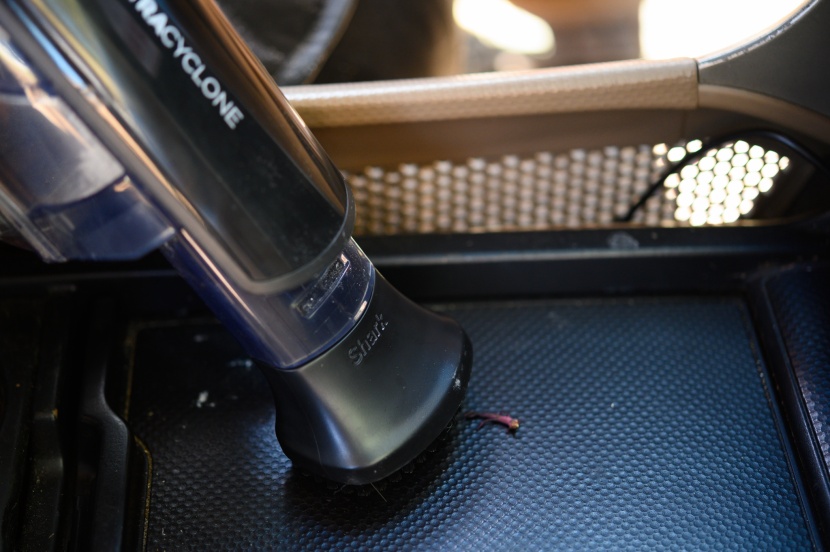 shark ultracyclone pet pro plus - this isn&#039;t our favorite for hard-to-reach areas.