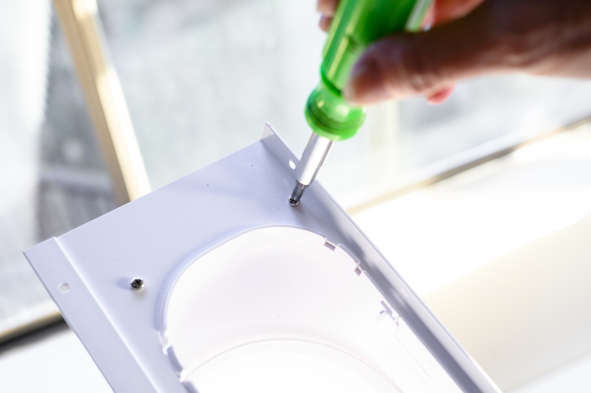 honeywell 8,000 btu - one of this model's most redeeming qualities is how portable it is.