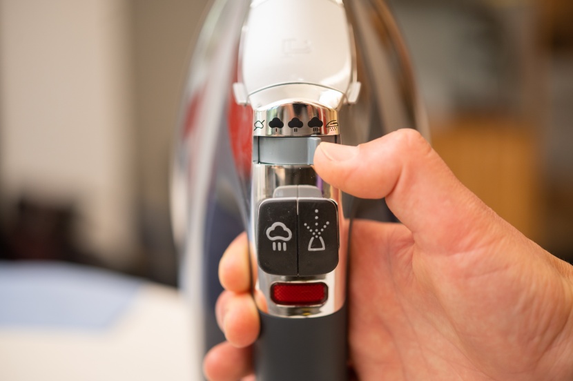 black+decker d3030 allure - the allure's steam burst is one of the most impressive we've seen...