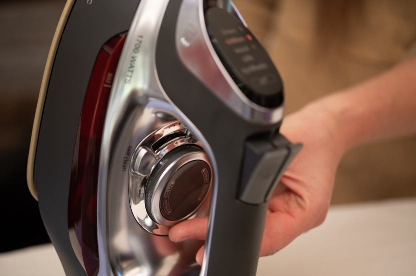 the controls are intuitive and easy to use.