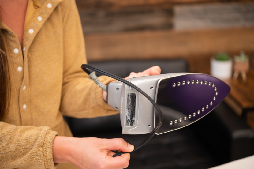 maytag m400 speedheat - the cords is stiff and won&#039;t stay put now matter how you wrap it.