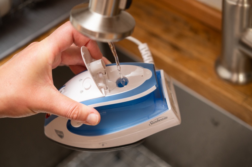 sunbeam hot-2-trot - due to its size, this steam iron is easy to fill up no matter what...