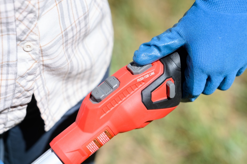 craftsman v20 weedwacker - the v20 has both low and high power modes.