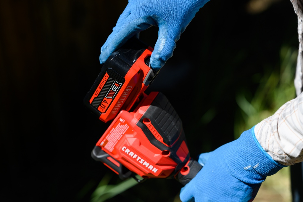 Craftsman V20 Weedwacker Review Tested by GearLab