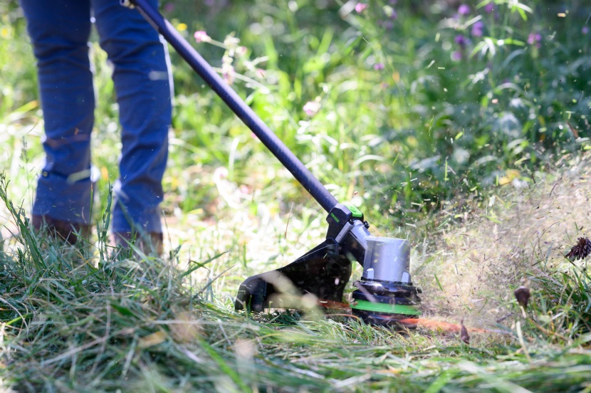 string trimmer - not all guards are created equal; larger guards may block more...