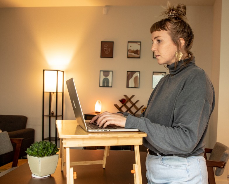 lap desk - the nnewvante is comfortable no matter how you choose to use it.