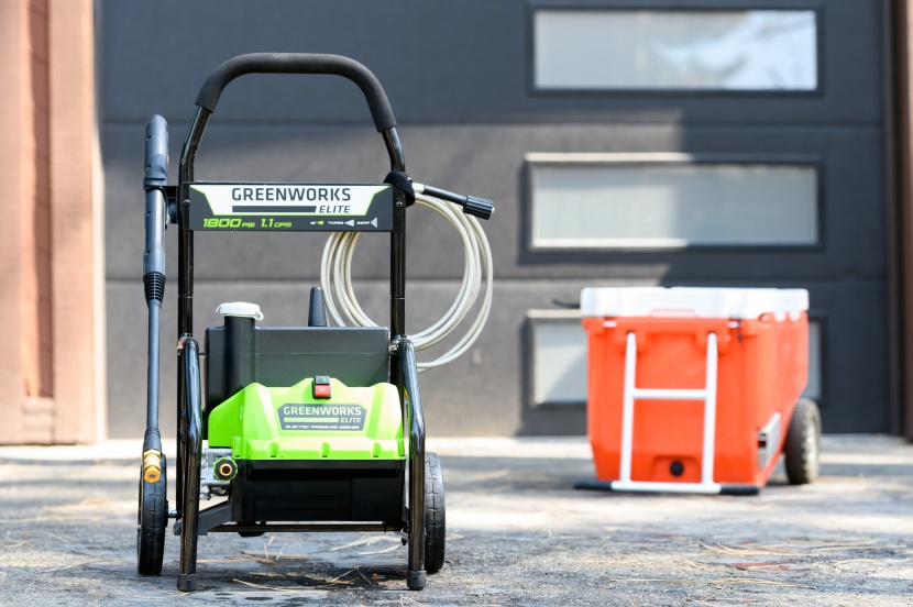 greenworks pw-1800 1800 psi 13 amp 1.1 gpm electric - the greenworks pw-1800 is tall, but there are some workarounds to...