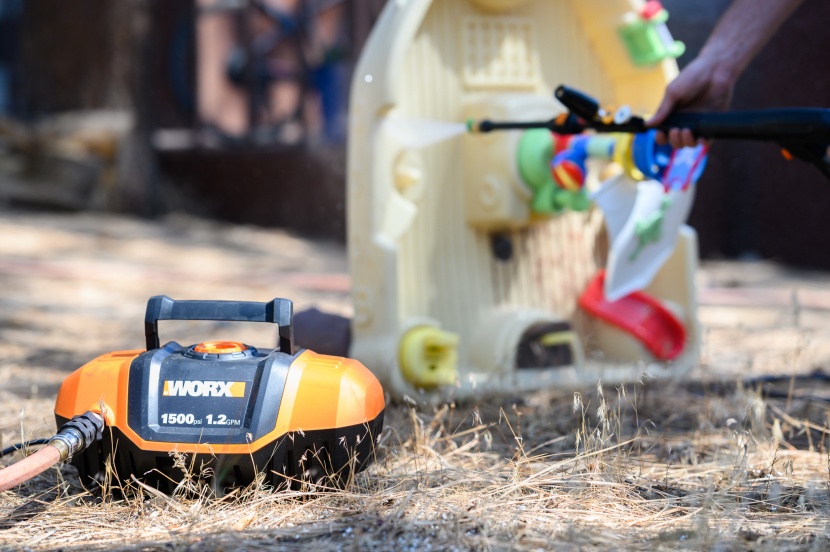 worx 13 amp 1500 psi electric pressure washer - anyone looking for a pressure washer for odd jobs around the house...