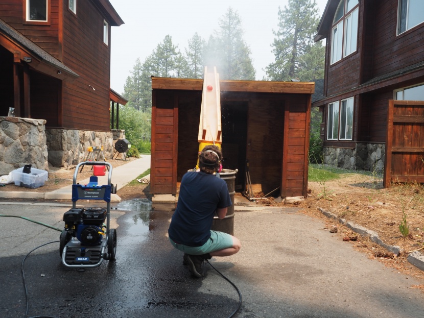 westinghouse wpx3200 - keeping a bocce ball suspended at 6.5 feet really showcases the...