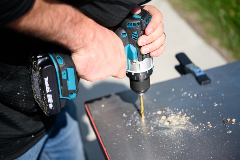 makita 18v lxt brushless cordless 1/2&quot; driver-drill xfd14z - this drill did catch slightly with the larger twist drill, forcing...
