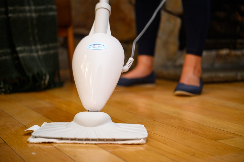 light'n'easy ultra lightweight - the bulbous end of the light'n'easy doesn't help it to slide under...