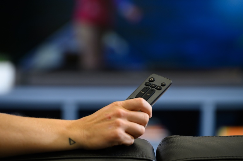 polk audio signa s3 - the remote is simple and easy to use with the signa s3.