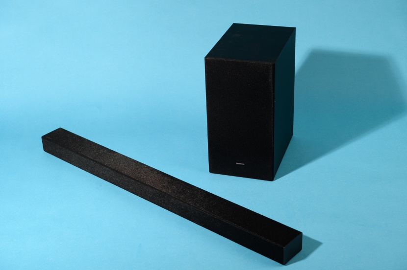 samsung hw-a450/za 2.1ch - one optical connection for the tv and a wirelessly connected...