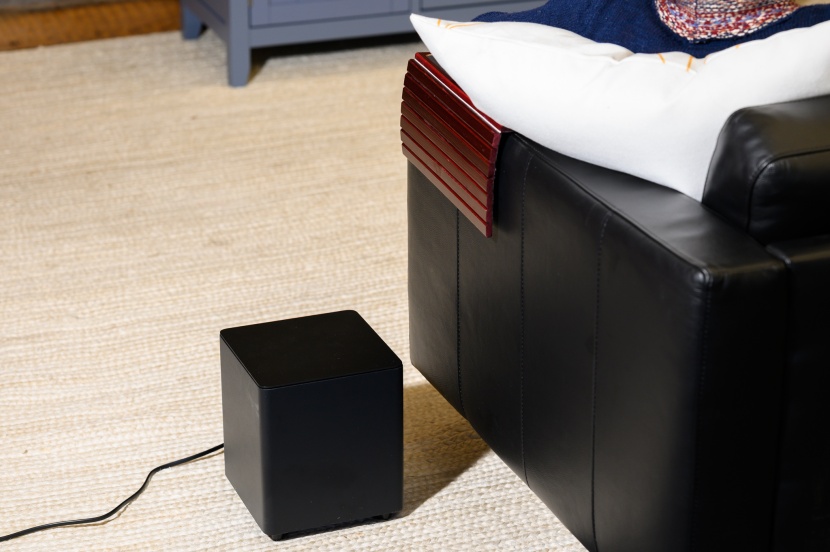 vizio v-series 2.1 home theater sound bar v21-h8 - vizio recommends putting the subwoofer out in front of the soundbar...