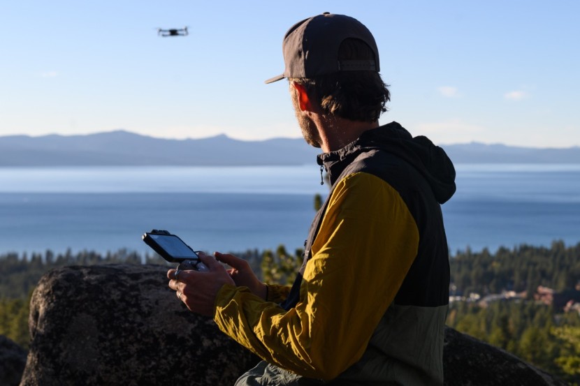 dji air 2s - flying is simple and easy with the 2s.