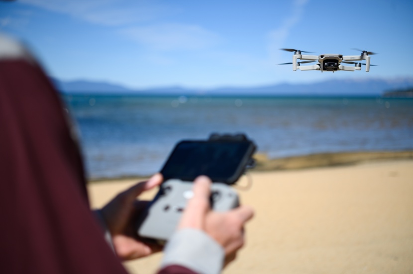 dji mini 2 - the mini 2 offer some intelligent flight patterns.