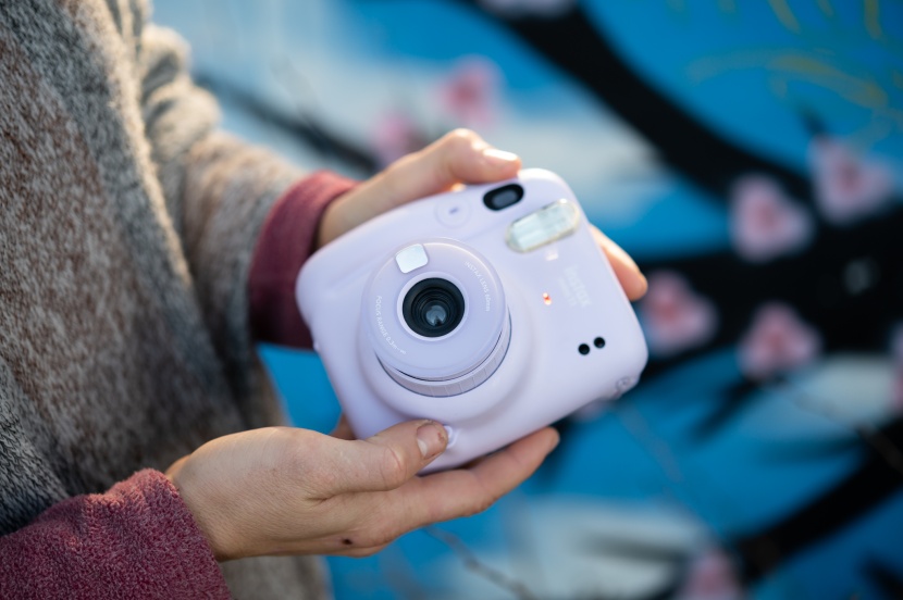 fujifilm instax mini 11 - the instax mini 11 isn't very feature-rich and is rather juvenile...