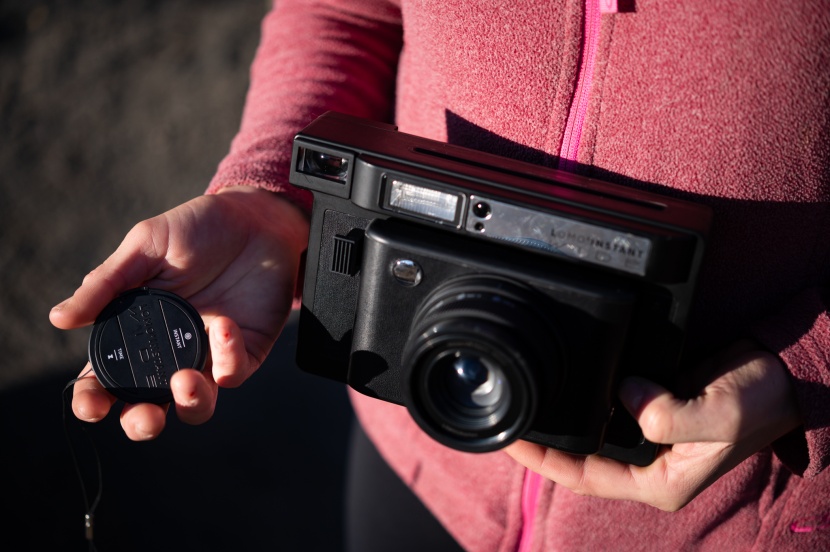 instant camera - the lomo&#039;instant wide&#039;s lens cap doubles as a remote!