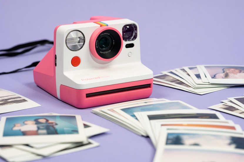 polaroid now i-type - with its familiar retro styling, the polaroid now offers simple...