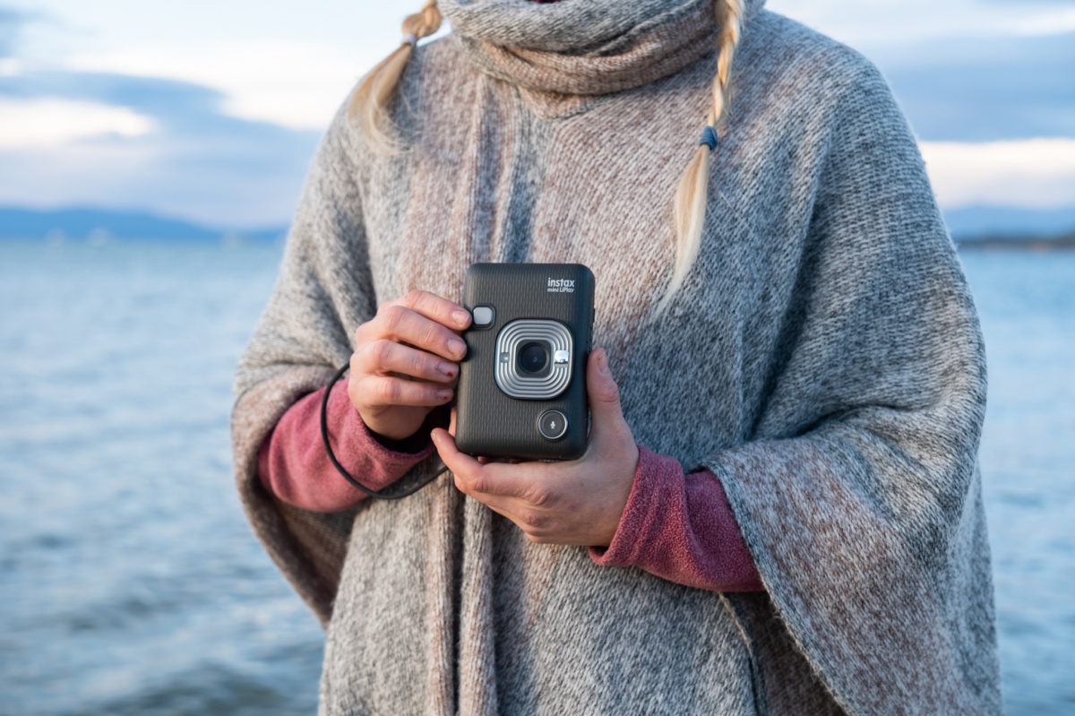 fujifilm instax mini liplay instant camera review