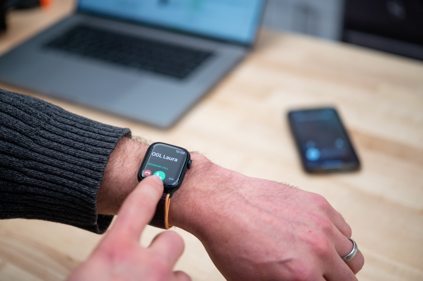 apple watch series 7 - add convenience to your life and take calls from your wrist.