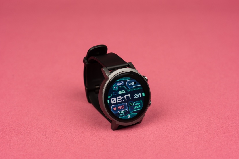 mobvoi ticwatch e3 - we&#039;ve seen better displays on smartwatches.