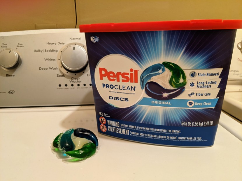 laundry pod - the peril disc is a powerful detergent that removes stains...