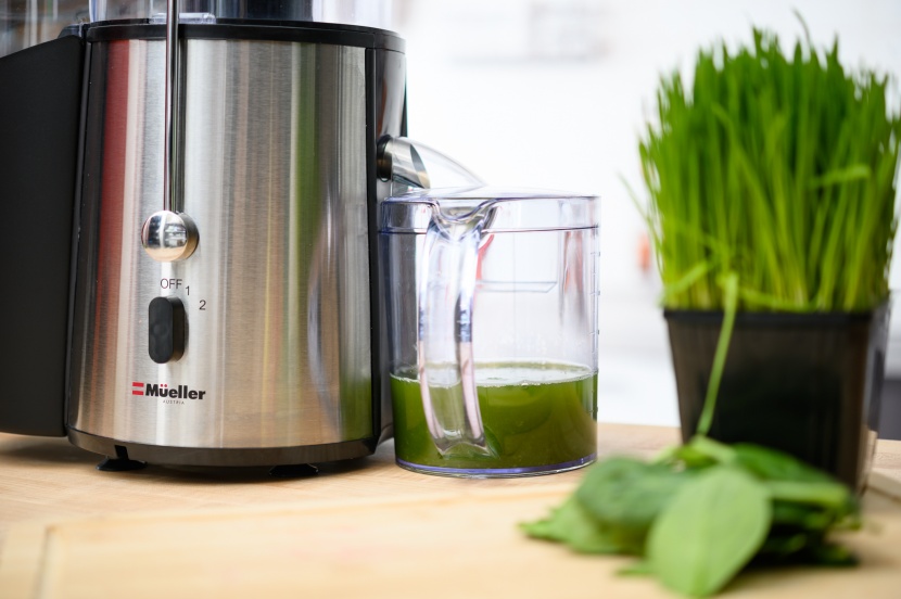 mueller ultra-juicer - this product struggled a bit with spinach.