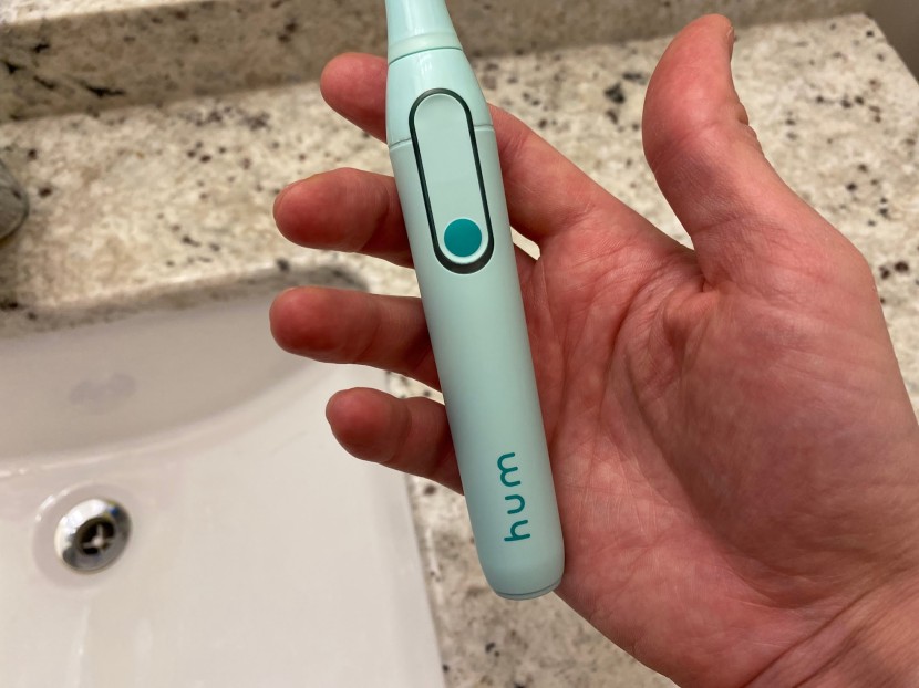 hum by colgate - this model has a slender, ergonomic handle that makes it good for...