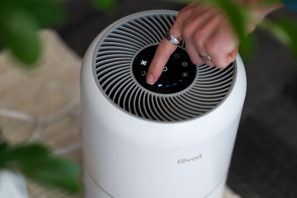Levoit Core 300 - HEPA Air Purifier - Unboxing and Sound Test 