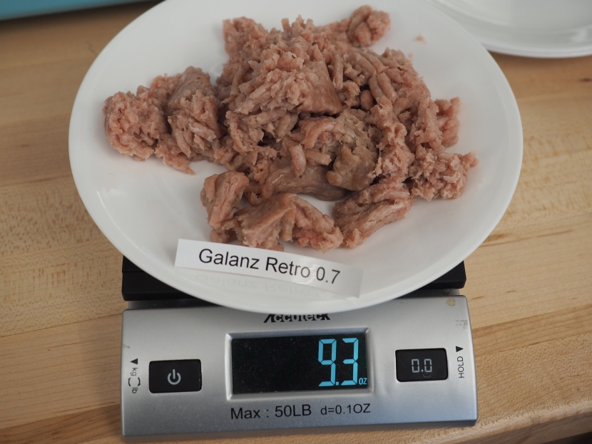 galanz 0.7 retro - just over half of the meat was successfully defrosted.