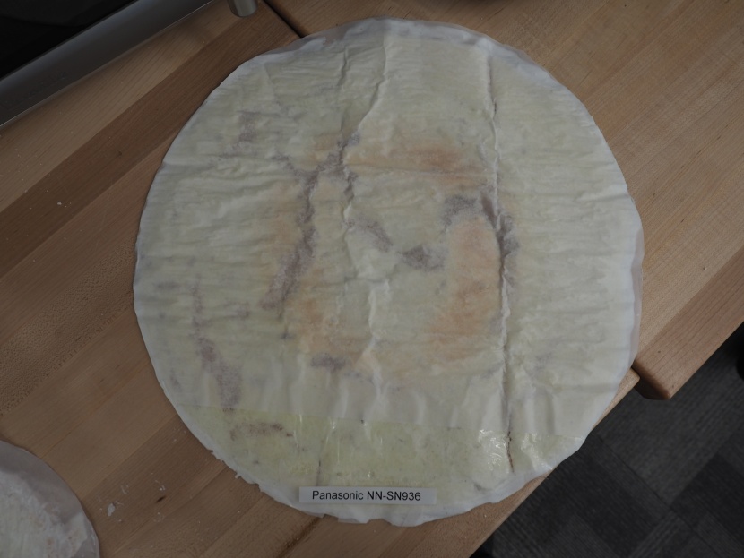 this microwave left no distinctive hot spots or rings.