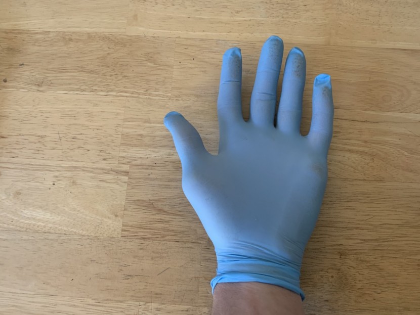disposable gloves - the thin wostar nitrile offers great tactile sensitivity.