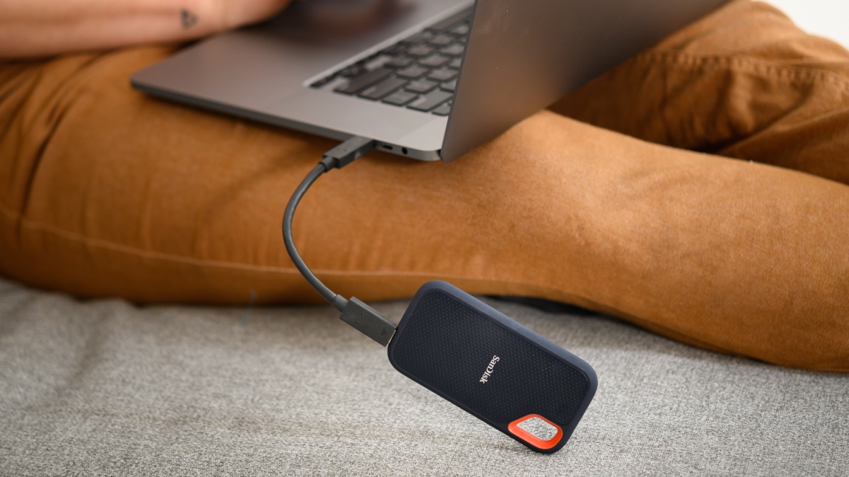 SanDisk Extreme Portable V2 Review (With a rubberized coat and a hoop for attaching to a carabiner, the SanDisk Extreme Portable V2 can go just about...)