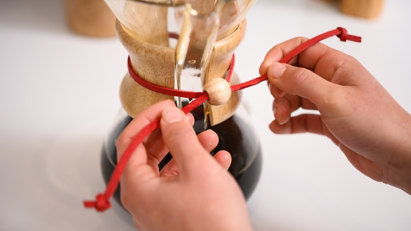 chemex ottomatic 2.0 - the rawhide ties comes in eight different colors.