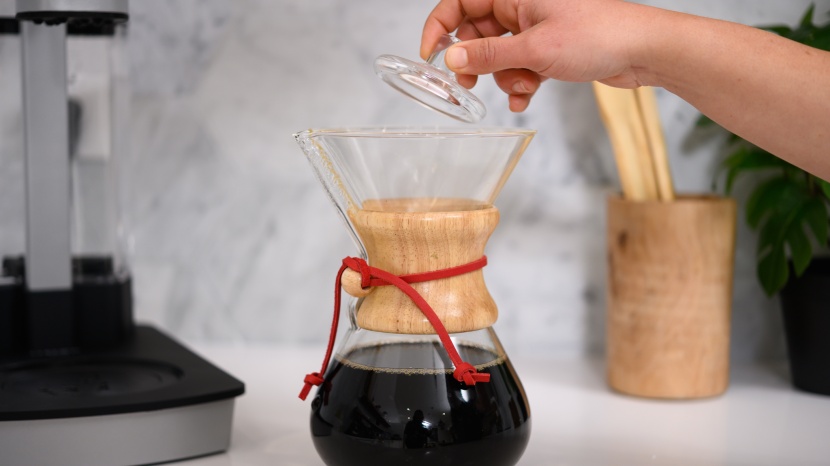 chemex ottomatic 2.0 - the chemex comes with a small lid.