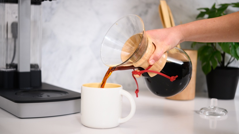 chemex ottomatic 2.0 - the chemex has one of the most aesthetic pours.