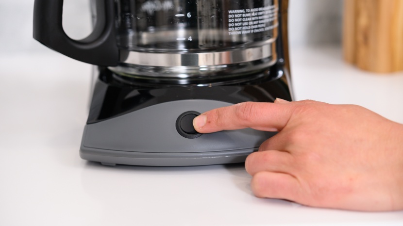 mr. coffee simple brew 12-cup switch - there is only one switch on this machine, and it does not shut off...