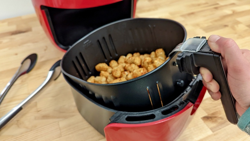 dash deluxe electric - these tots are nice and crispy on the outside but they are not...