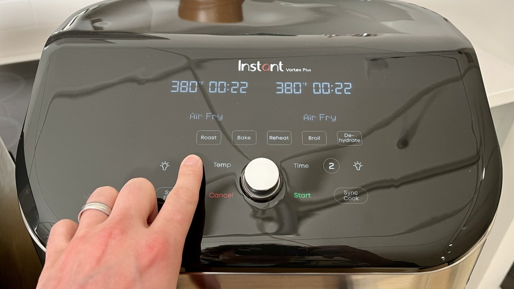 Chef's Instant Vortex Plus Air Fryer Oven Review [8 PHOTOS] - Tastylicious