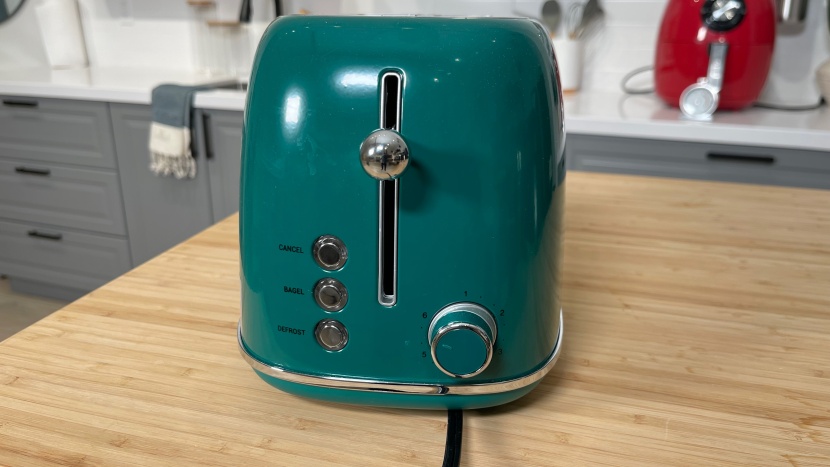 redmond 2 slice retro - the redmond 2 slice retro is attractive and easy to use with a...