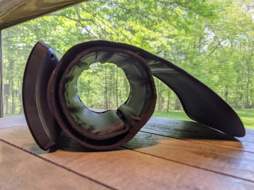 to loosen the roll on the cuff, simply pull the hook and loop flap...