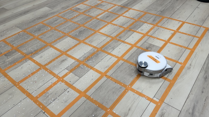 samsung jet bot ai+ - the samsung ai+ did an excellent job on hard surfaces.