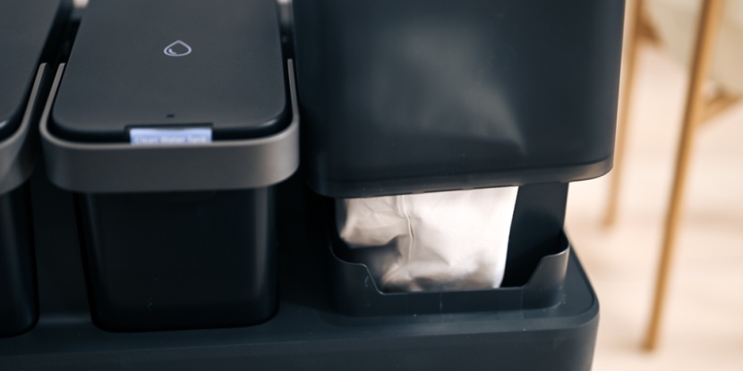 roborock s7 maxv ultra - a bagged dust system with a large 3l capacity makes for convenient...