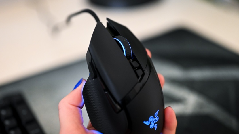 razer basilisk v3 - from lights to button and profiles, the basilisk v3 in one of the...